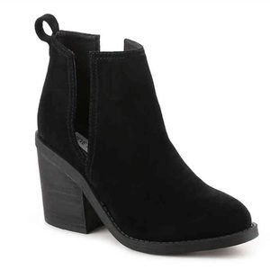 Steve Madden Sharini Black Suede Booties Size 8